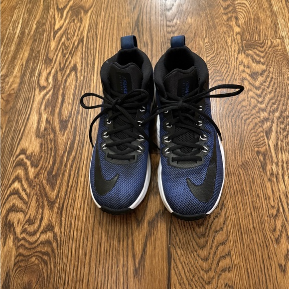Nike Other - Men’s Nike Basketball Shoes size 8